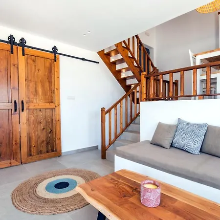 Cato Agro 5, Seafront With Private Pool Villa Afiartis