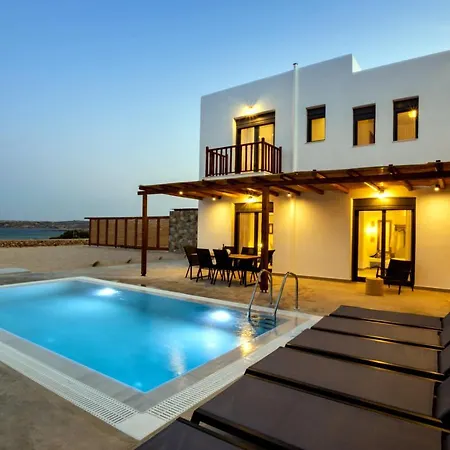 Cato Agro 5, Seafront With Private Pool Vila