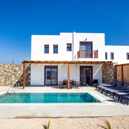 Cato Agro 5, Seafront With Private Pool