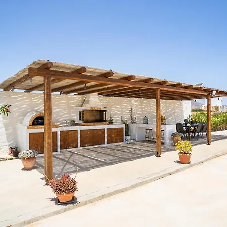 Vila Cato Agro 5, Seafront With Private Pool *