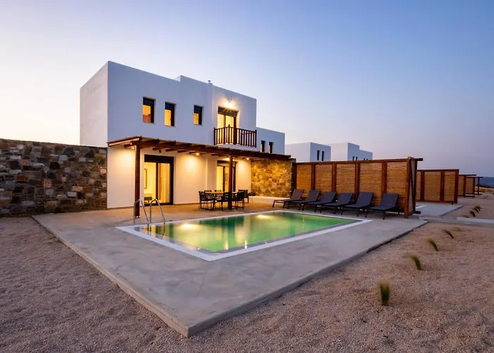 Cato Agro 5, Seafront With Private Pool فيلة Afiartis