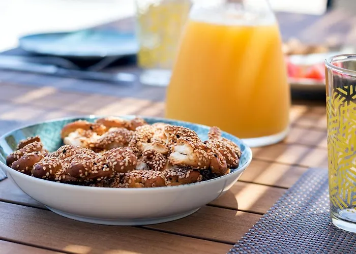 Cato Agro 5, Seafront With Private Pool