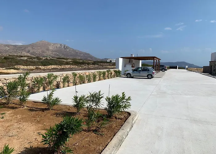 فيلة Cato Agro 5, Seafront With Private Pool Afiartis